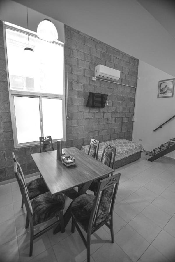 Las Maras Suites Viedma Exteriér fotografie